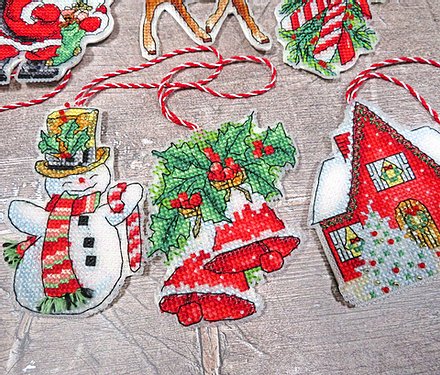 Set de brodat Letistitch - Christmas Toys Kit nr.1, LETI966