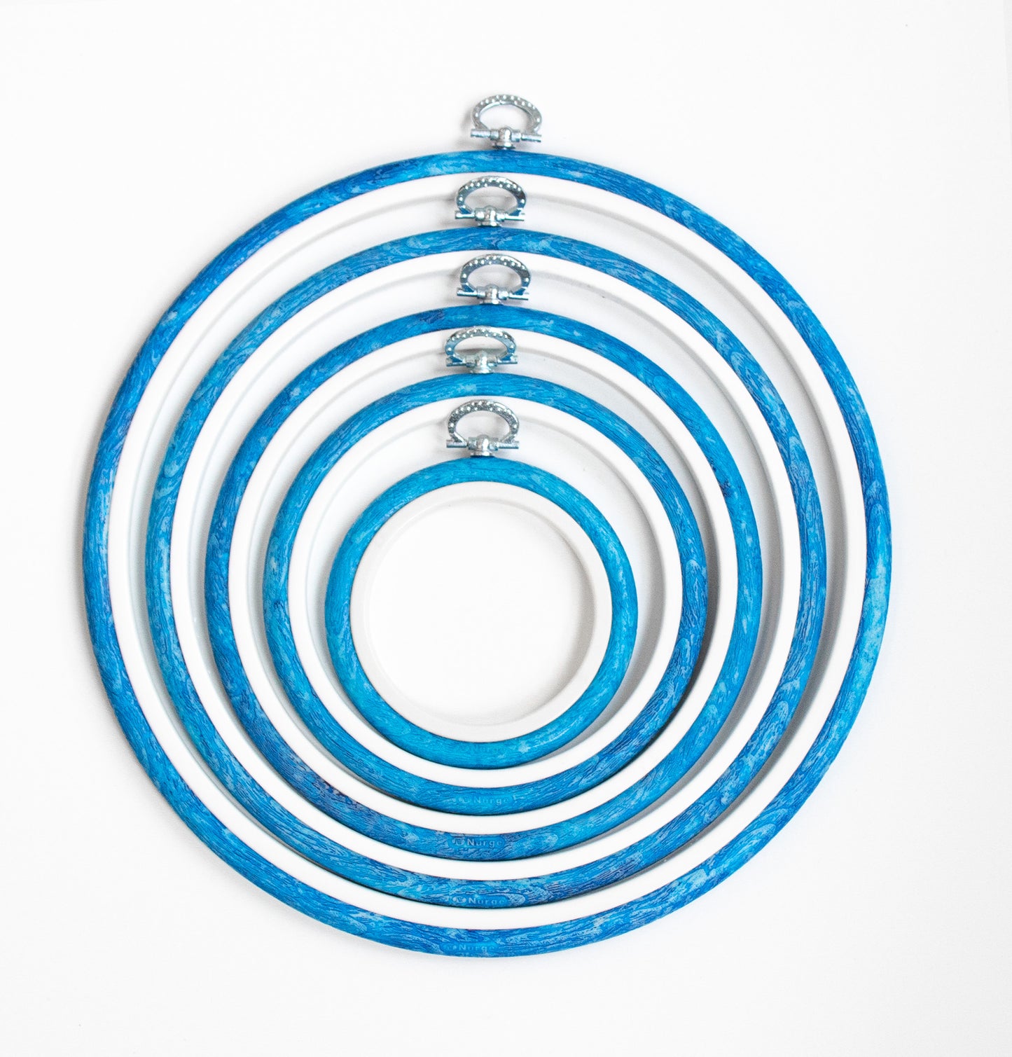 Cerc de plastic rotund сu cheutoare, 230