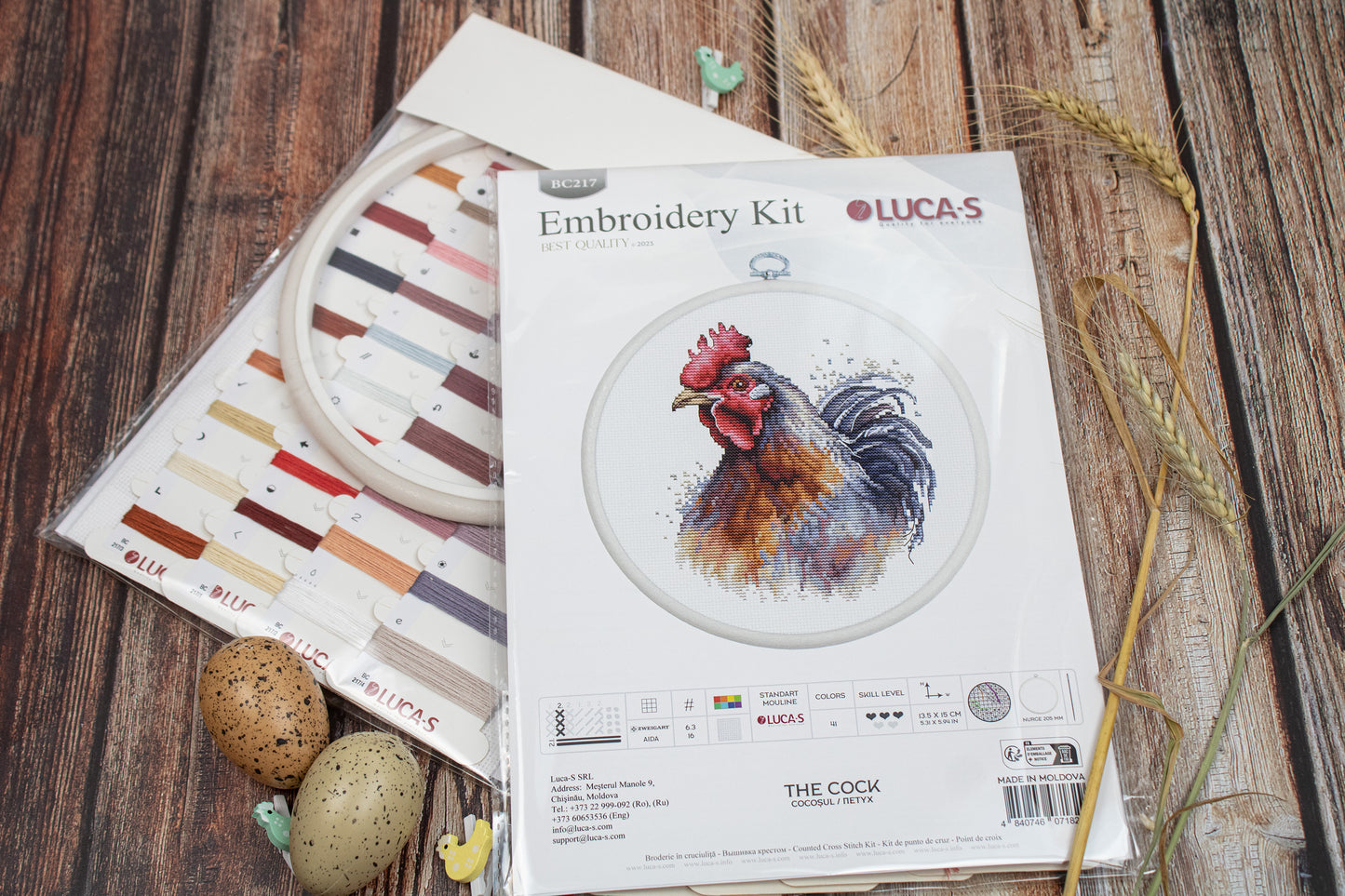 Set de brodat în cruciuliță cu cercul de brodat - The Cock, BC217