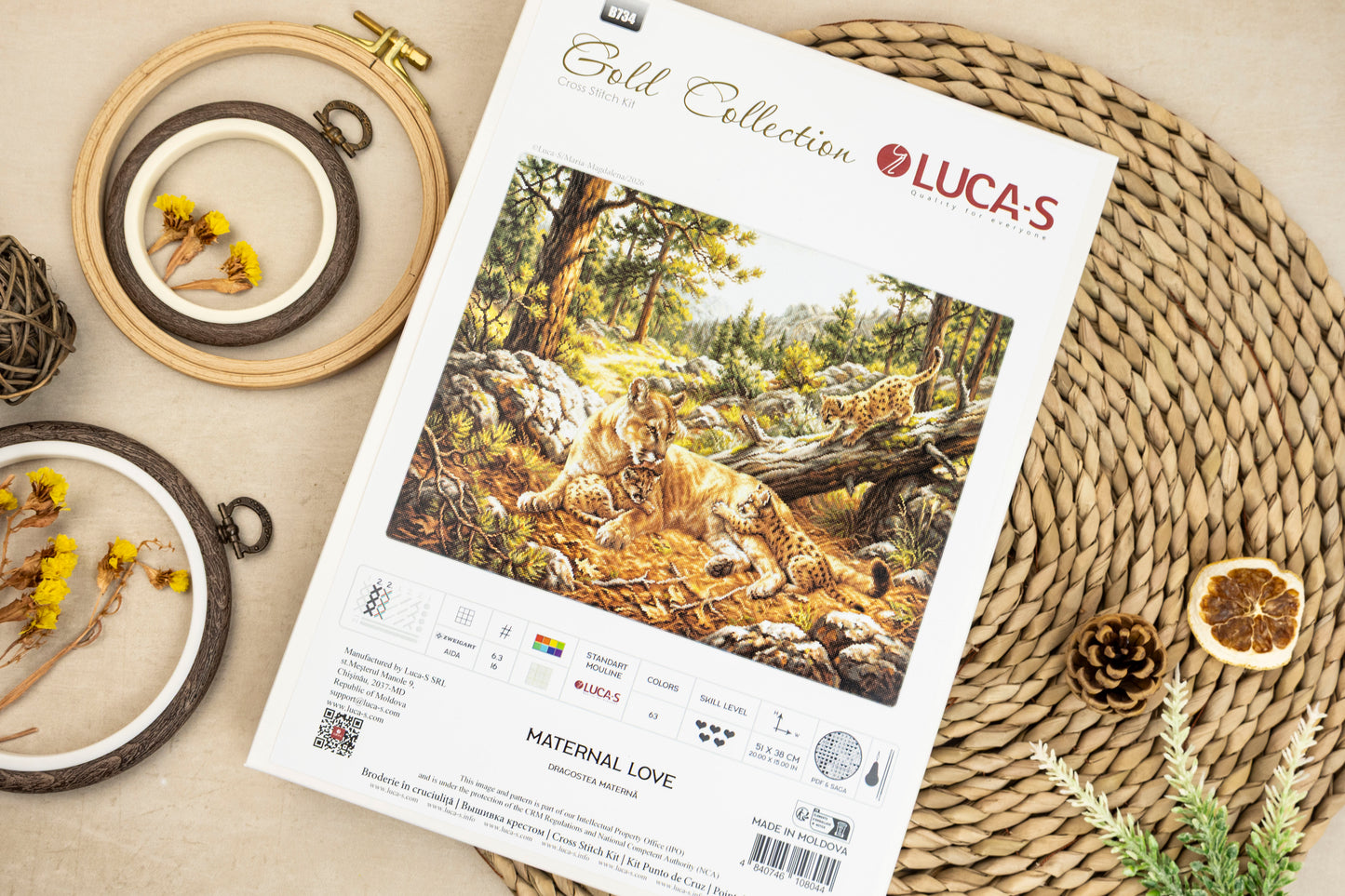 Set de brodat în cruciuliță Luca-S Gold - Dragostea Maternă, B734