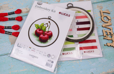 Set de brodat în cruciuliță cu cercul de brodat inclus Luca-S - Cireșe, BC103