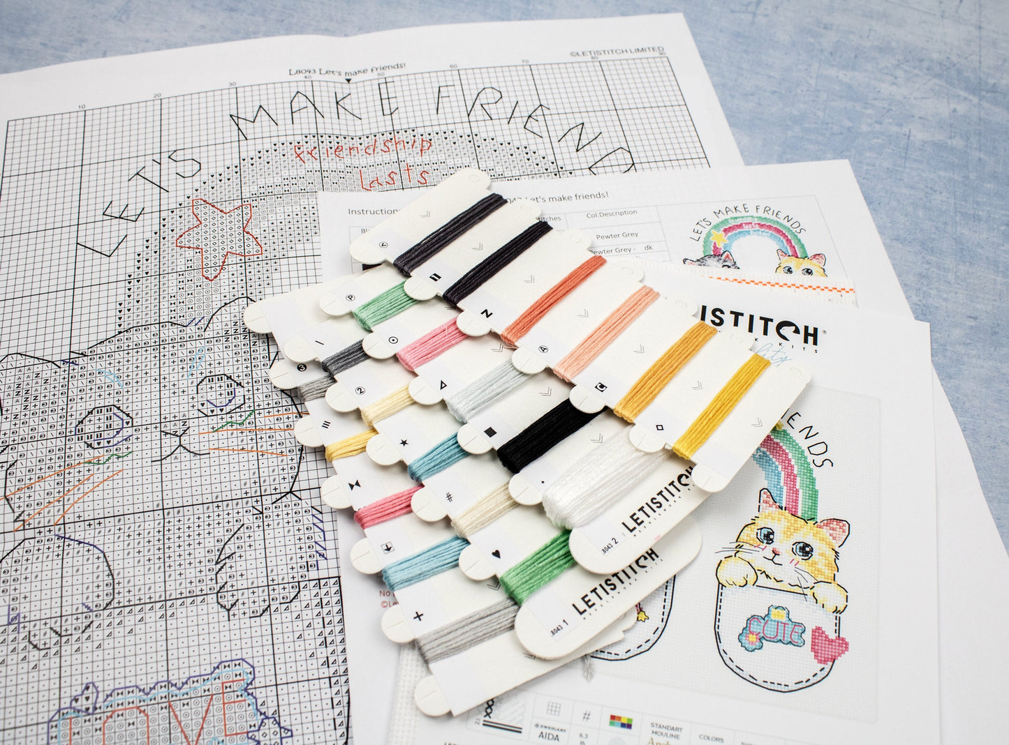 Set de brodat în cruciuliță Letistitch - Să ne împrietenim!