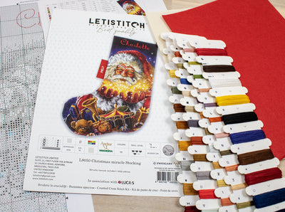 Set de brodat în cruciuliță LETISTITCH - Miracol de Crăciun(Șosetă), L8050