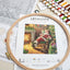 Set de brodat în cruciuliță LetiStitch - Odihna lui Moș Crăciun lângă șemineu, L8052