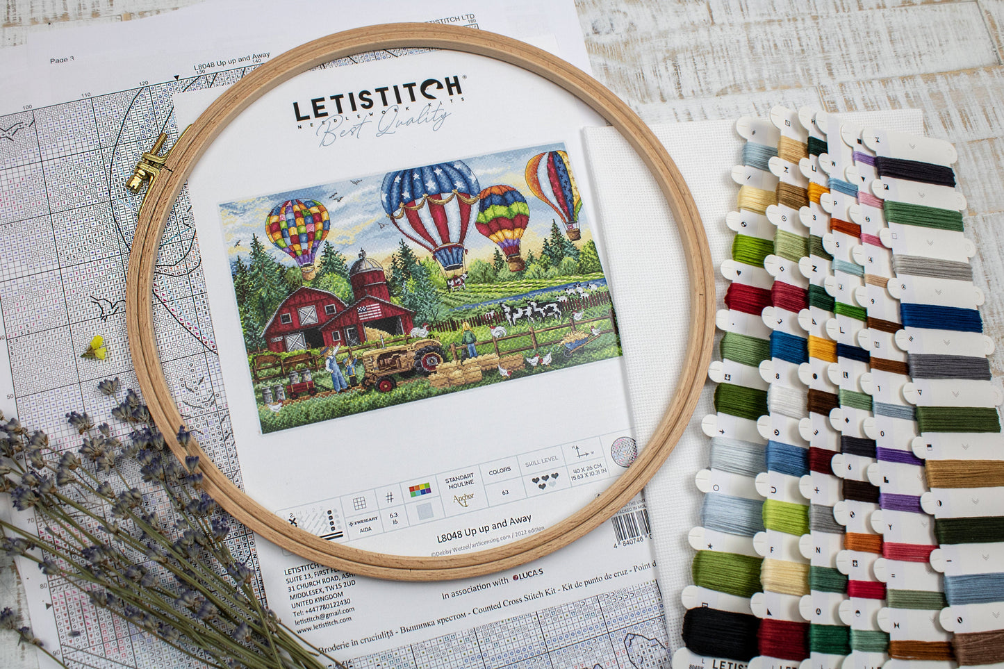Set de brodat în cruciuliță LETISTITCH - Sus, sus și departe, L8048